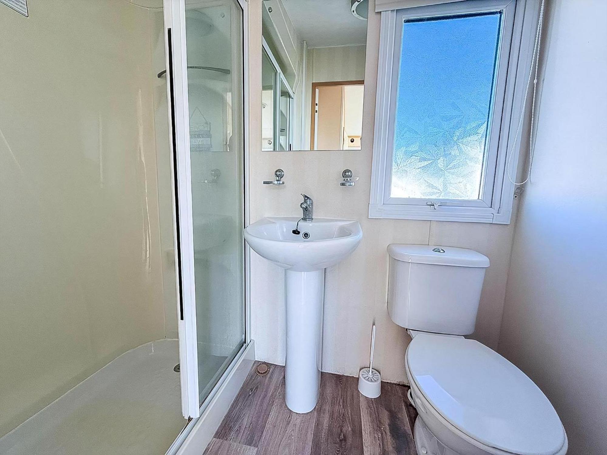 Lovely 6 Berth Caravan For Hire At Manor Park In Hunstanton Norfolk Ref 23044S エクステリア 写真