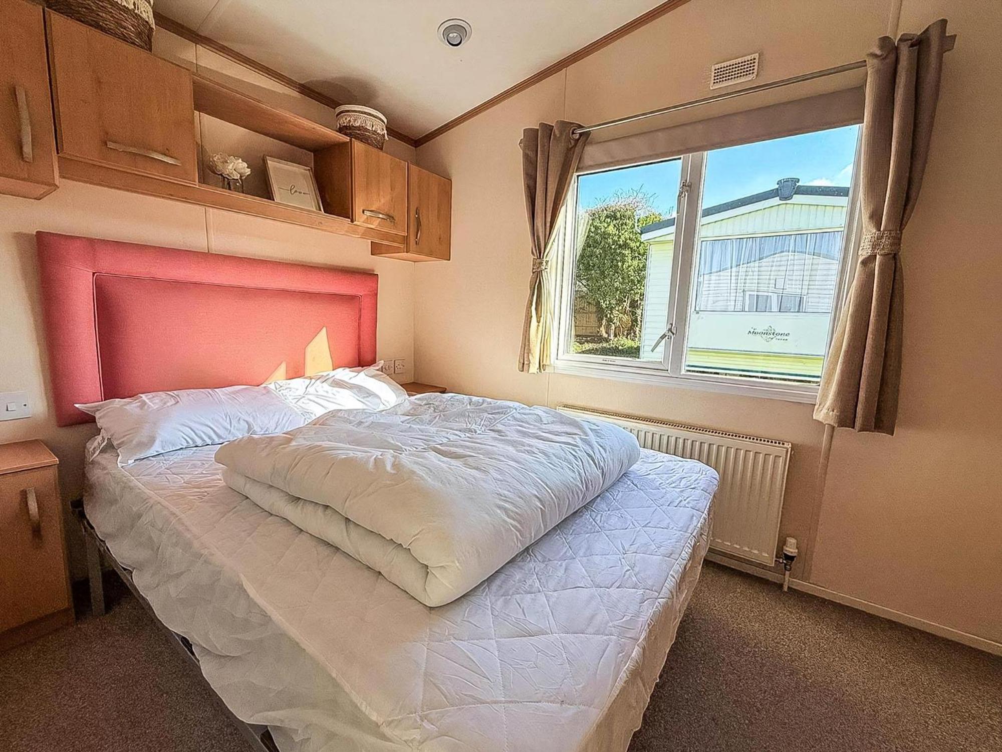 Lovely 6 Berth Caravan For Hire At Manor Park In Hunstanton Norfolk Ref 23044S エクステリア 写真