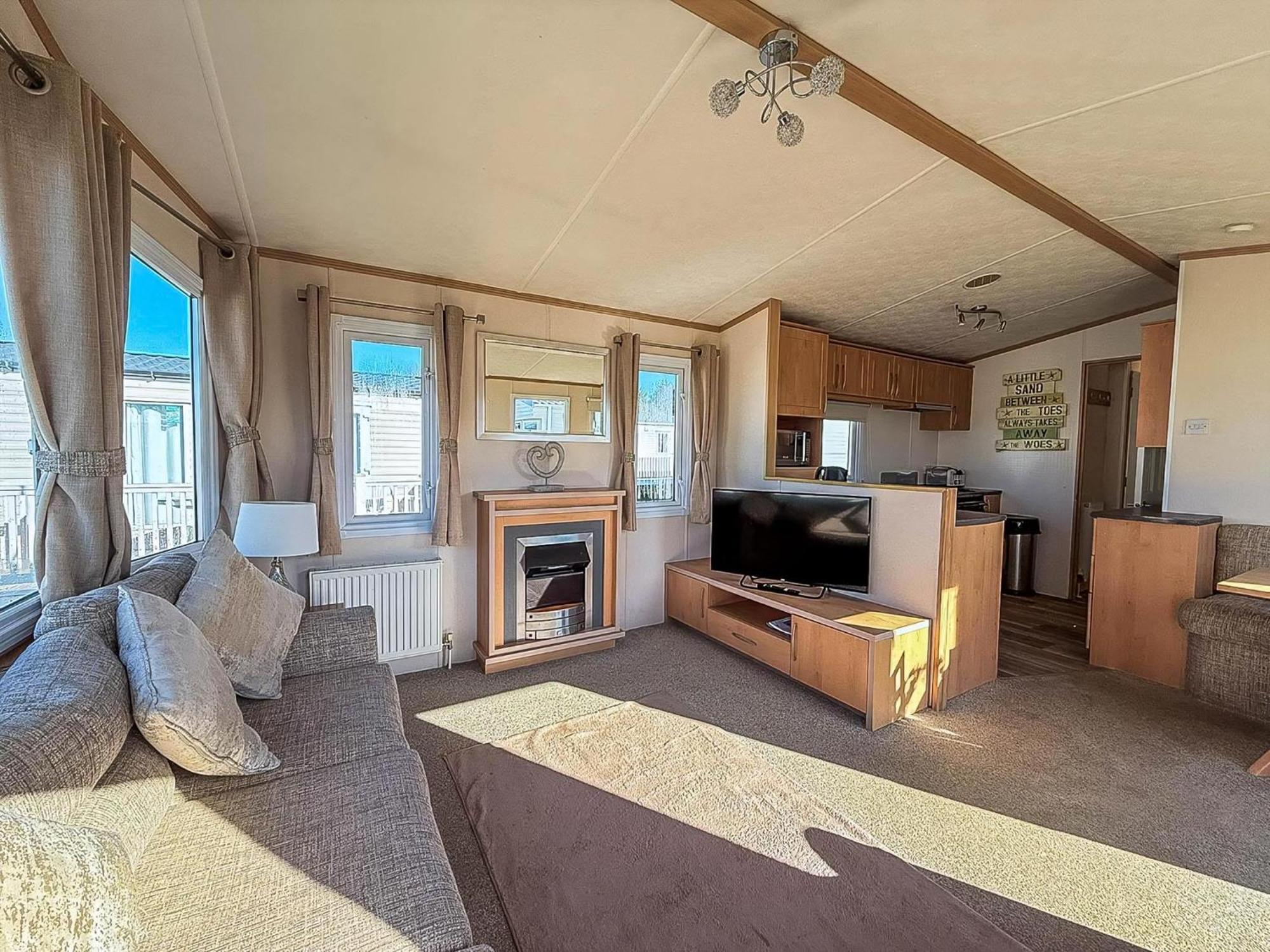 Lovely 6 Berth Caravan For Hire At Manor Park In Hunstanton Norfolk Ref 23044S エクステリア 写真