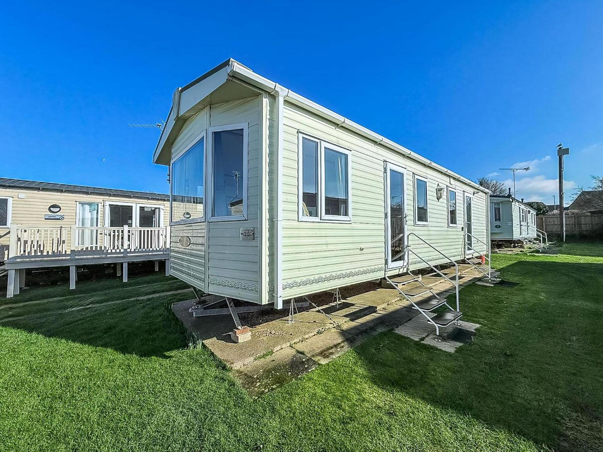 Lovely 6 Berth Caravan For Hire At Manor Park In Hunstanton Norfolk Ref 23044S エクステリア 写真
